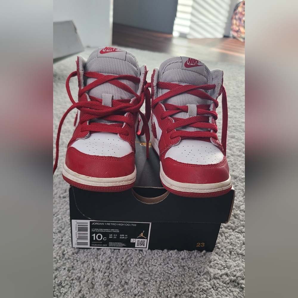 Nike Jordan 1 retro high OG toddler size 10c